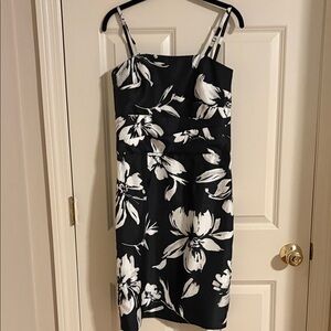 White House Black Market Black & White Floral Midi Dress